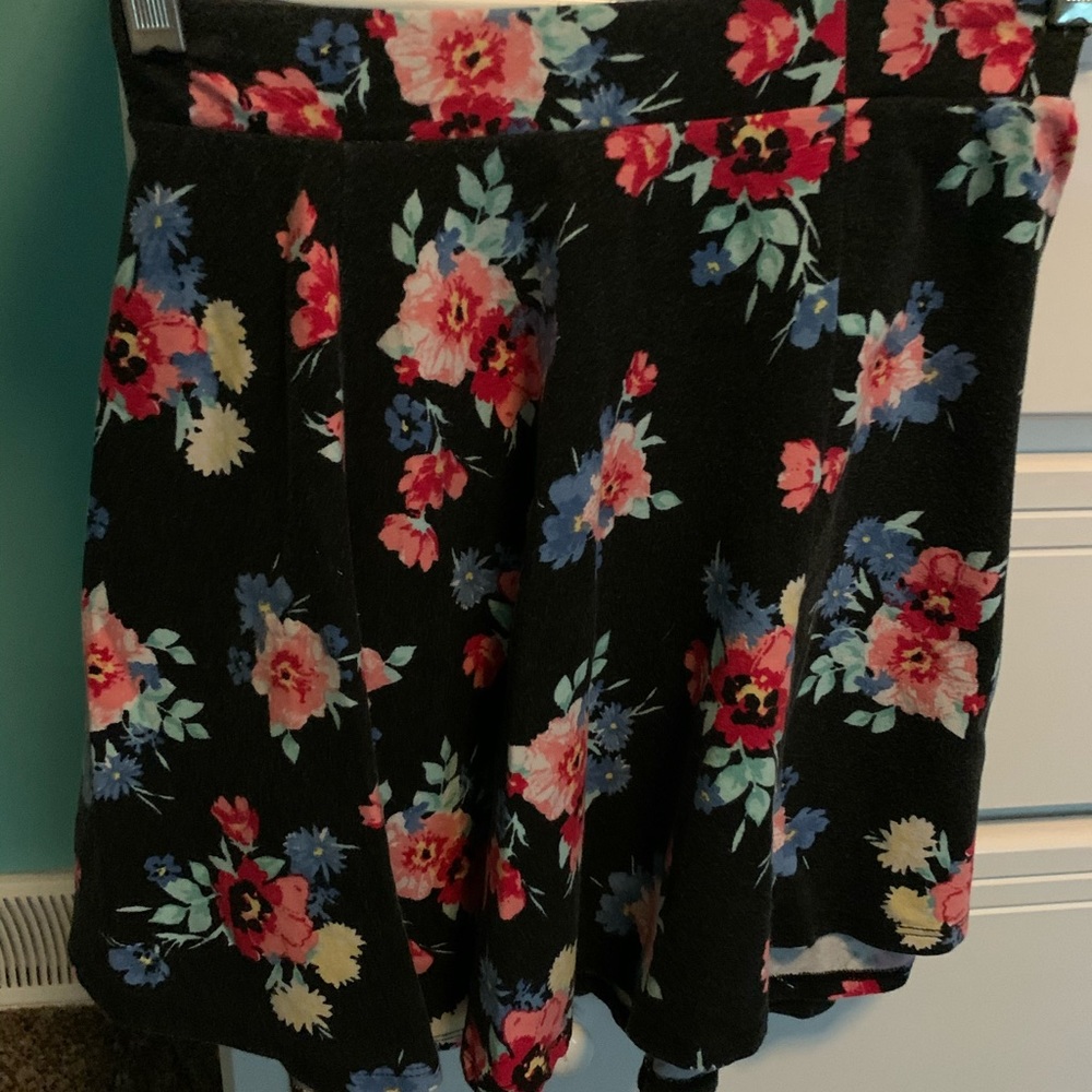 SO floral mini skirt